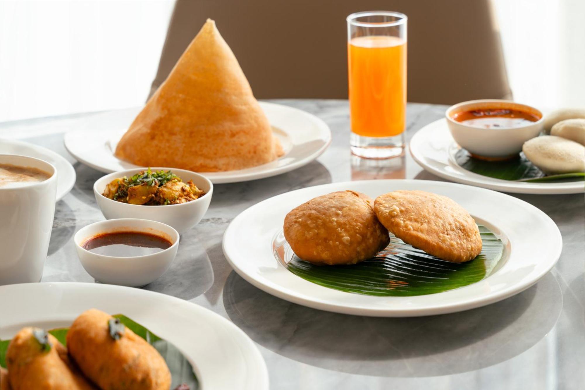 Courtyard By Marriott Gorakhpur Hotel Kültér fotó