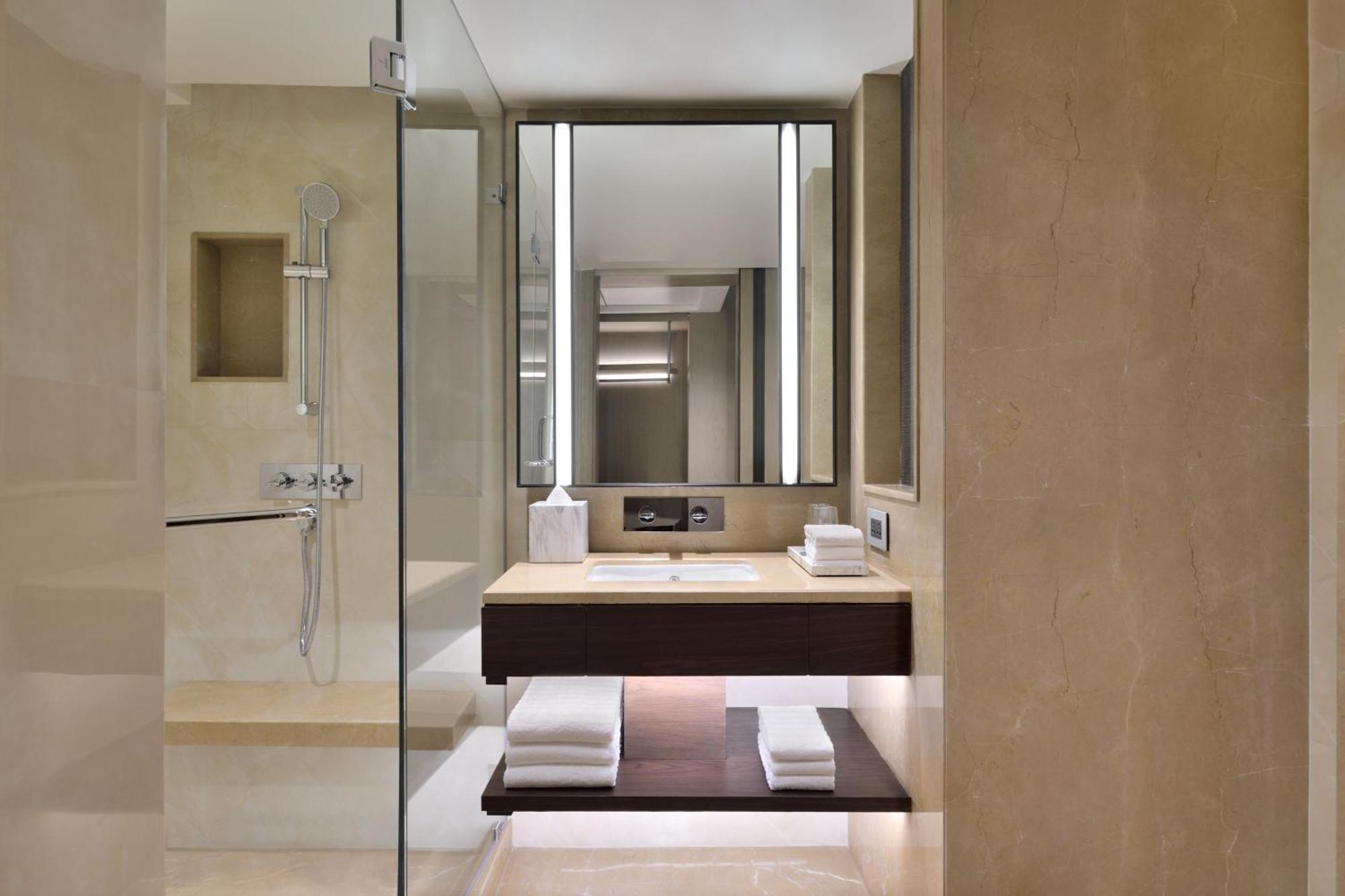 Courtyard By Marriott Gorakhpur Hotel Kültér fotó