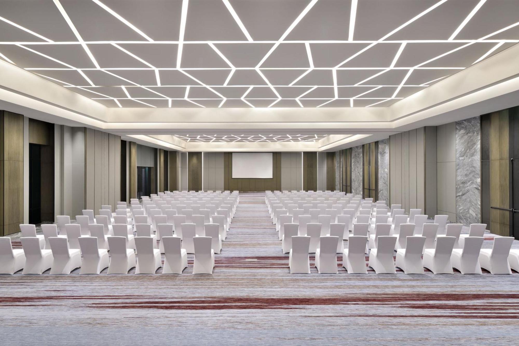 Courtyard By Marriott Gorakhpur Hotel Kültér fotó